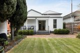 https://images.listonce.com.au/custom/160x/listings/39-lewis-street-thornbury-vic-3071/820/01323820_img_19.jpg?sTdFc8GRFqI