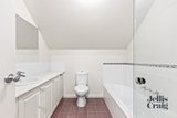 https://images.listonce.com.au/custom/160x/listings/39-louise-court-glen-waverley-vic-3150/314/01741314_img_06.jpg?T6K4Flgb--8