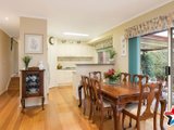 https://images.listonce.com.au/custom/160x/listings/39-meadowbank-avenue-chirnside-park-vic-3116/458/01529458_img_06.jpg?48tiiWHc4XE