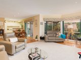 https://images.listonce.com.au/custom/160x/listings/39-meadowbank-avenue-chirnside-park-vic-3116/458/01529458_img_08.jpg?QGIOZgNuumY