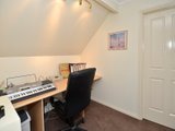 https://images.listonce.com.au/custom/160x/listings/39-middleton-drive-bannockburn-vic-3331/933/01698933_img_12.jpg?c1-BT_nEDBQ
