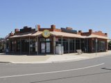 https://images.listonce.com.au/custom/160x/listings/39-milton-street-bell-park-vic-3215/200/01699200_img_04.jpg?sqBJS4p426c