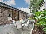 https://images.listonce.com.au/custom/160x/listings/39-moritz-street-box-hill-south-vic-3128/706/01743706_img_01.jpg?bJe_MC8swC0