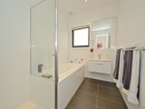 https://images.listonce.com.au/custom/160x/listings/39-moritz-street-box-hill-south-vic-3128/706/01743706_img_07.jpg?wRYqWPSrxN4