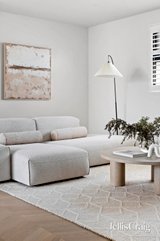 https://images.listonce.com.au/custom/160x/listings/39-ogilvie-street-essendon-vic-3040/241/01943241_img_11.jpg?HMkaWRGGnbY