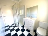 https://images.listonce.com.au/custom/160x/listings/39-oxford-street-whittington-vic-3219/336/01562336_img_18.jpg?ezd3DF8wjwM