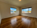https://images.listonce.com.au/custom/160x/listings/39-oxford-street-whittington-vic-3219/974/01847974_img_24.jpg?F3D29AGkeQU