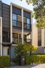 https://images.listonce.com.au/custom/160x/listings/39-parkview-road-alphington-vic-3078/826/01933826_img_05.jpg?-dY4uvYyKa4
