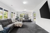 https://images.listonce.com.au/custom/160x/listings/39-rolling-hills-road-chirnside-park-vic-3116/558/01592558_img_02.jpg?QGZql4VuTxY