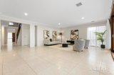 https://images.listonce.com.au/custom/160x/listings/39-sesame-street-mount-waverley-vic-3149/152/01934152_img_03.jpg?Dl5_JR2gDA0
