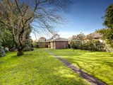 https://images.listonce.com.au/custom/160x/listings/39-simpsons-road-box-hill-vic-3128/828/01683828_img_07.jpg?XfzQiuperRM