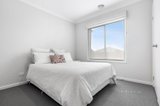 https://images.listonce.com.au/custom/160x/listings/39-south-road-woodend-vic-3442/539/01738539_img_08.jpg?fkzemDZvrbQ