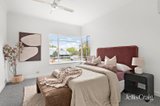 https://images.listonce.com.au/custom/160x/listings/39-st-leonards-avenue-yarraville-vic-3013/877/01879877_img_06.jpg?8FQmlzfq0rA