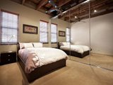 https://images.listonce.com.au/custom/160x/listings/39-stokes-street-port-melbourne-vic-3207/907/01731907_img_07.jpg?-tR27idxqWk