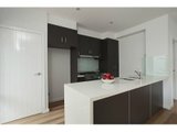 https://images.listonce.com.au/custom/160x/listings/39-strong-street-spotswood-vic-3015/914/01202914_img_02.jpg?Z9-I1P5bbvI