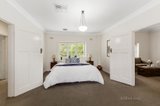 https://images.listonce.com.au/custom/160x/listings/39-the-boulevard-hawthorn-vic-3122/318/00712318_img_04.jpg?iLppzhHh72Y