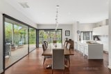 https://images.listonce.com.au/custom/160x/listings/39-the-boulevard-hawthorn-vic-3122/318/00712318_img_09.jpg?d-yFDiae7PA