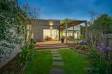 https://images.listonce.com.au/custom/160x/listings/39-the-boulevard-hawthorn-vic-3122/318/00712318_img_10.jpg?ZRx8exwRO4M