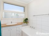 https://images.listonce.com.au/custom/160x/listings/39-the-boulevard-montrose-vic-3765/444/01526444_img_08.jpg?leEbMaTX_OY