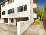https://images.listonce.com.au/custom/160x/listings/39-tiuna-grove-elwood-vic-3184/980/01794980_img_01.jpg?ApvWP5Wrysw