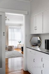 https://images.listonce.com.au/custom/160x/listings/39-ulupna-road-ormond-vic-3204/450/01904450_img_07.jpg?elhinARjCIA