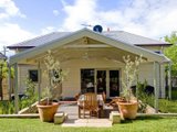 https://images.listonce.com.au/custom/160x/listings/39-villamanta-street-geelong-west-vic-3218/085/01699085_img_15.jpg?2880DgdCSgM
