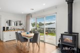 https://images.listonce.com.au/custom/160x/listings/39-washington-lane-woodend-vic-3442/883/01990883_img_06.jpg?rHeNxFASv7I