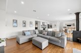 https://images.listonce.com.au/custom/160x/listings/39-washington-lane-woodend-vic-3442/883/01990883_img_07.jpg?RP37uzMyffE