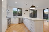 https://images.listonce.com.au/custom/160x/listings/39-wave-avenue-mount-waverley-vic-3149/286/00109286_img_03.jpg?rHyCzLTQCzQ