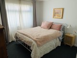 https://images.listonce.com.au/custom/160x/listings/39-wordsworth-street-st-kilda-vic-3182/972/01830972_img_06.jpg?hznZZkUgD10