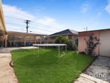 https://images.listonce.com.au/custom/160x/listings/392-forest-street-wendouree-vic-3355/608/01576608_img_15.jpg?ccC1KwUpljE