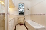 https://images.listonce.com.au/custom/160x/listings/392-mount-dandenong-road-croydon-vic-3136/997/01927997_img_08.jpg?Q0fZCUOGT18