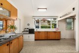 https://images.listonce.com.au/custom/160x/listings/393-howe-parade-port-melbourne-vic-3207/520/01793520_img_07.jpg?GuA7FySN-Ik