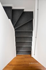 https://images.listonce.com.au/custom/160x/listings/393-hull-road-croydon-vic-3136/335/01737335_img_08.jpg?ODJjYJqwOzg