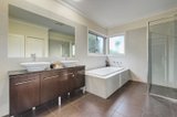 https://images.listonce.com.au/custom/160x/listings/394-yarra-road-wonga-park-vic-3115/332/00339332_img_07.jpg?fXBjEXCkn8I