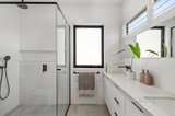 https://images.listonce.com.au/custom/160x/listings/394a-highbury-road-mount-waverley-vic-3149/748/01704748_img_09.jpg?JYmmwPQHAKs