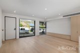 https://images.listonce.com.au/custom/160x/listings/395-bible-street-eltham-vic-3095/358/01973358_img_05.jpg?LqUURmTse54