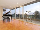 https://images.listonce.com.au/custom/160x/listings/395-ormond-esplanade-elwood-vic-3184/556/01793556_img_02.jpg?ZXgHXQeN6dg