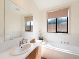 https://images.listonce.com.au/custom/160x/listings/396-crookston-road-reservoir-vic-3073/339/01982339_img_02.jpg?ySSem5H3-MA