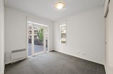 https://images.listonce.com.au/custom/160x/listings/396-graham-street-port-melbourne-vic-3207/310/01704310_img_01.jpg?HFN-xAViiZY