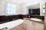 https://images.listonce.com.au/custom/160x/listings/399-mollongghip-road-mollongghip-vic-3352/609/01950609_img_08.jpg?i75U_KxzLMs