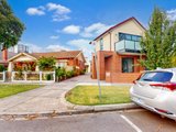 https://images.listonce.com.au/custom/160x/listings/39a-taylor-street-moonee-ponds-vic-3039/992/01821992_img_02.jpg?kMQuwxhqOQQ