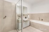 https://images.listonce.com.au/custom/160x/listings/3a-apex-avenue-hampton-east-vic-3188/899/01779899_img_09.jpg?8Zlosqv45v8