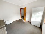 https://images.listonce.com.au/custom/160x/listings/3a-hodges-court-breakwater-vic-3219/831/01551831_img_07.jpg?DM3PkDBrbN0