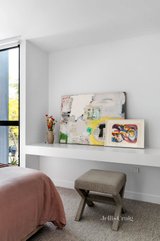 https://images.listonce.com.au/custom/160x/listings/3a-mccutcheon-street-northcote-vic-3070/818/01452818_img_13.jpg?XzRHCHWTpUk