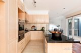 https://images.listonce.com.au/custom/160x/listings/3a-robert-street-elwood-vic-3184/000/01984000_img_05.jpg?NChhZEAkC7M