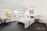https://images.listonce.com.au/custom/160x/listings/3a-robert-street-elwood-vic-3184/000/01984000_img_07.jpg?Qe4esHfuY98
