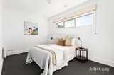 https://images.listonce.com.au/custom/160x/listings/3a-robert-street-elwood-vic-3184/000/01984000_img_09.jpg?tkDh2DJVrJ0