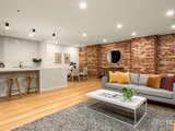 https://images.listonce.com.au/custom/160x/listings/3d9-beach-street-port-melbourne-vic-3207/148/01088148_img_02.jpg?GdjEHHM8MXw