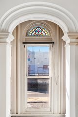 https://images.listonce.com.au/custom/160x/listings/4-633-yarra-street-geelong-vic-3220/648/01936648_img_01.jpg?GWobERr-AsY